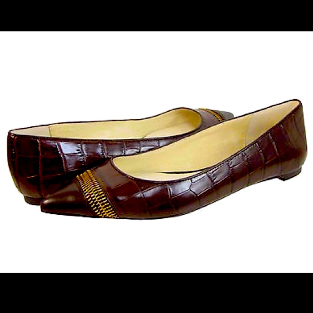 Elegant Brown Crocodile Pattern Flats